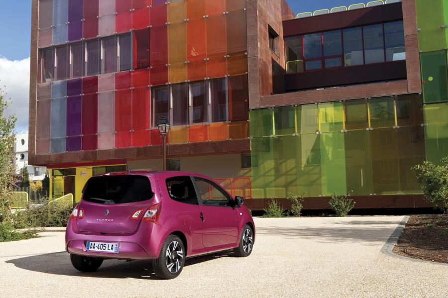  Renault Twingo 2011 года  (фото 11 из 83)